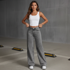 calça jeans wide leg feminina, calça jeans feminina cintura alta, calça jeans marmorizada, calça jeans pantalona feminina, calça jeans boca larga, wide leg feminina, pantalona jeans feminina, jeans feminino estilo urbano, calça feminina moderna, calça jeans alta modelagem, jeans feminino marmorizado, calça jeans boca larga cintura alta

